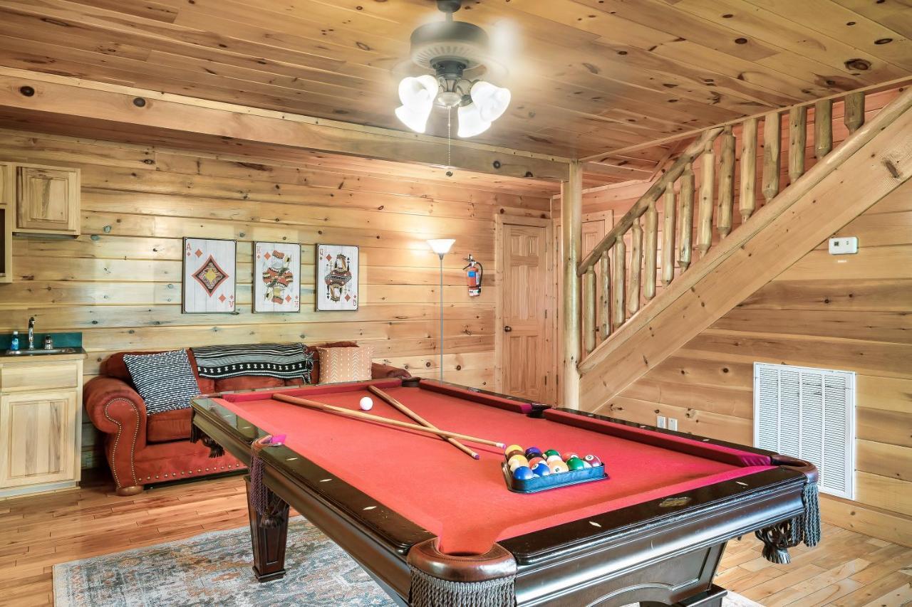 Summer Sale! Pool, Sauna, View, Hottub, Game Sevierville Exterior foto