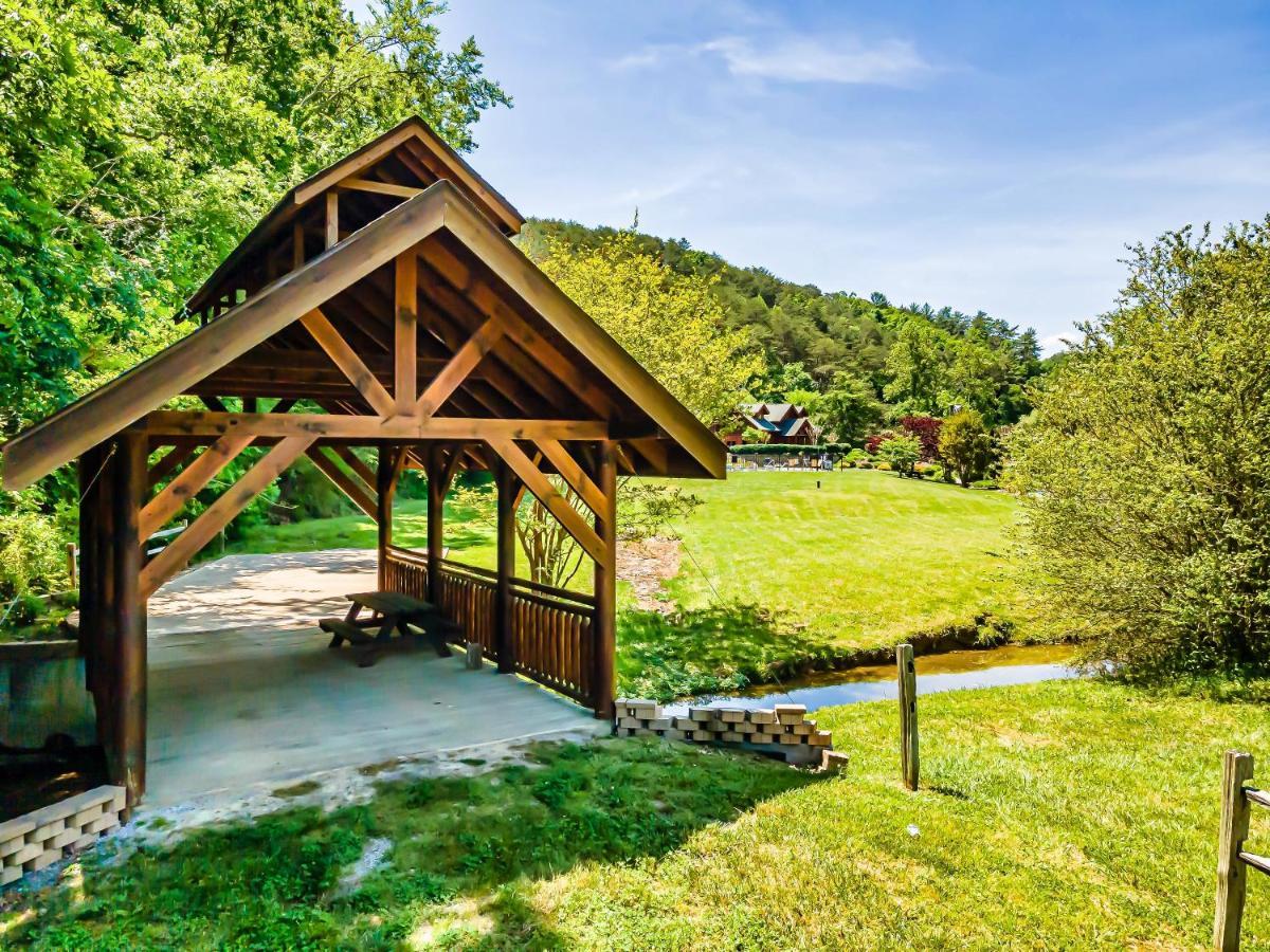 Summer Sale! Pool, Sauna, View, Hottub, Game Sevierville Exterior foto